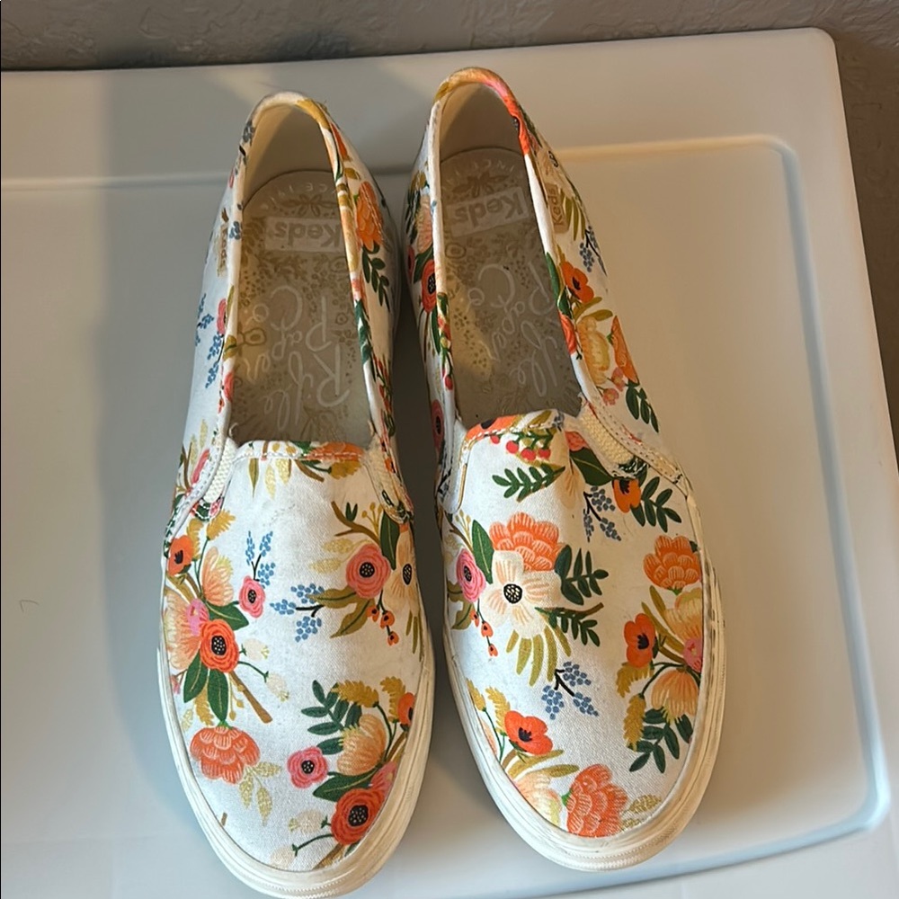 Floral Slip-On Shoes